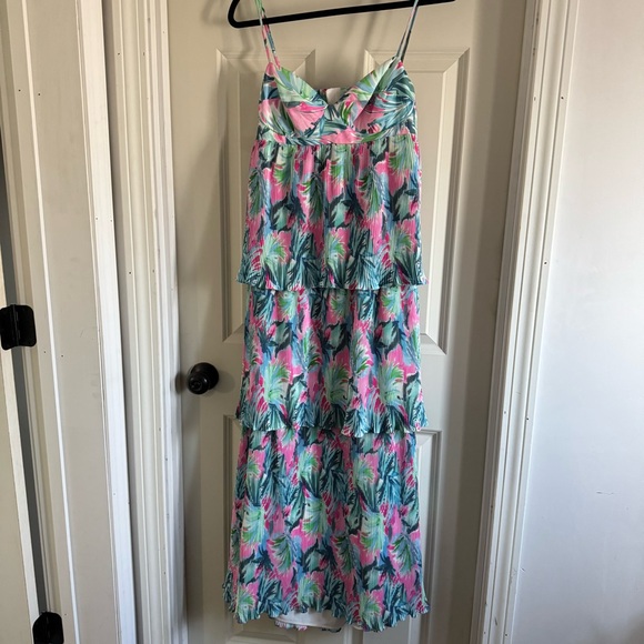 Host Pick ❤️ NWT Saylor Pleated Floral Dress - Picture 2 of 6